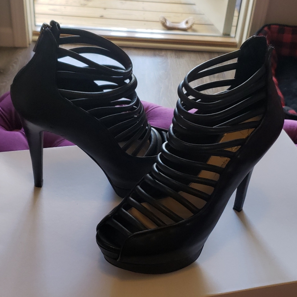 New Black Jessica Simpson Pumps size 7.5